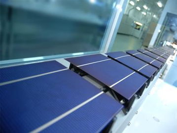 光伏熱潮下的資本角逐 8家企業(yè)競(jìng)逐上市，兩家光源設(shè)備公司“圈錢夢(mèng)”破滅